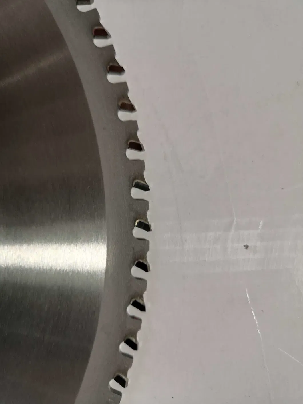 Cermet Tipped Circular Saw Blade for Cutting Solid Metal